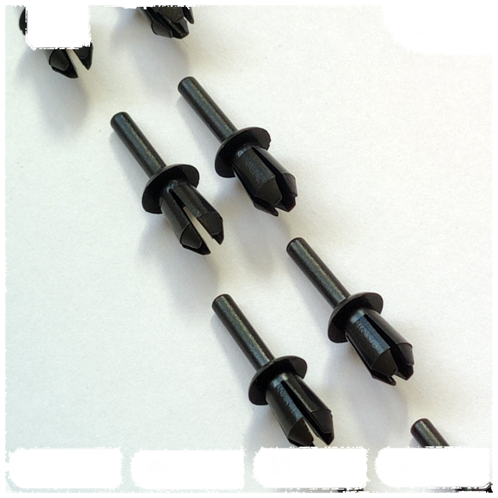 For BMW 20X 5mm Plastic Rivet Clips Trims Wheel Arch Liner / Lining Mouldings